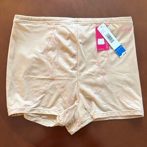 DKNY Women's shapewear shorts